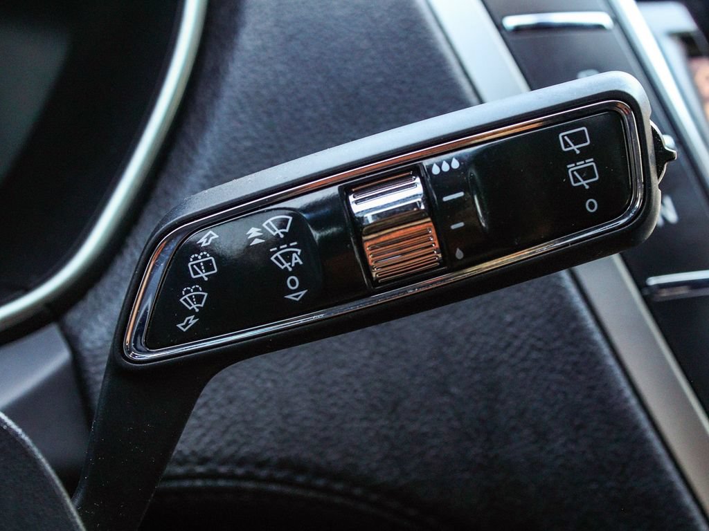 Used 2020 Lincoln Nautilus Reserve AWD/4WD image 31
