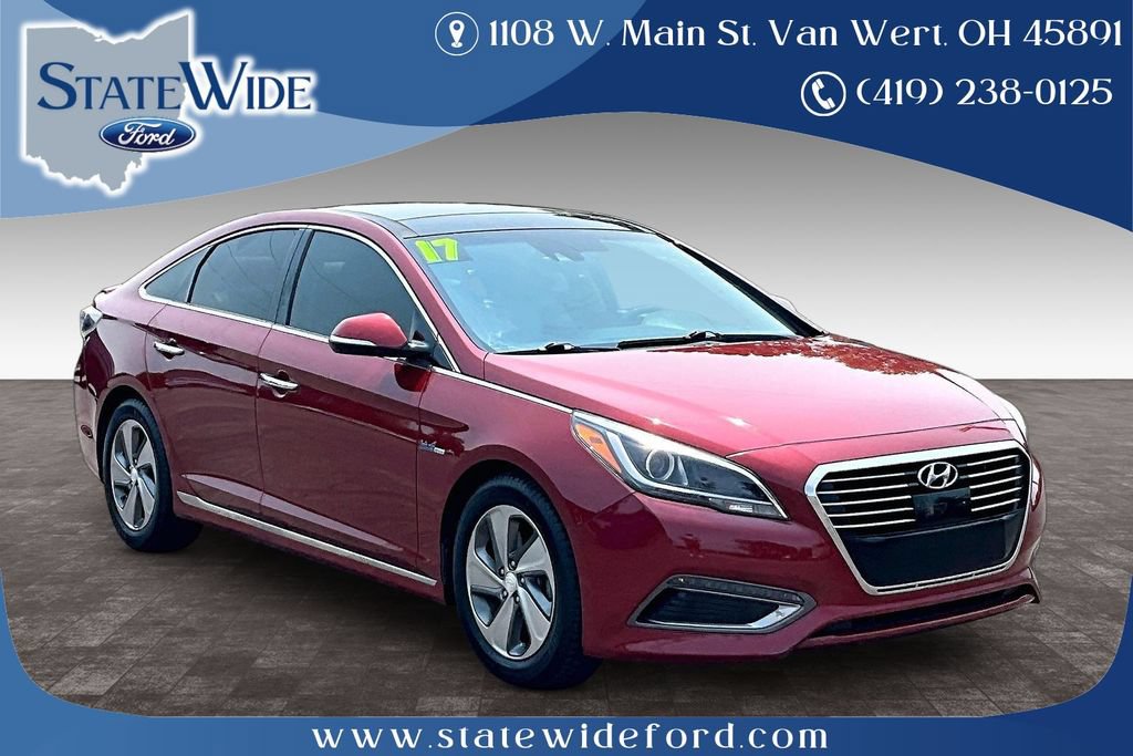Used 2017 Hyundai Sonata Limited w/ Ultimate Package 02