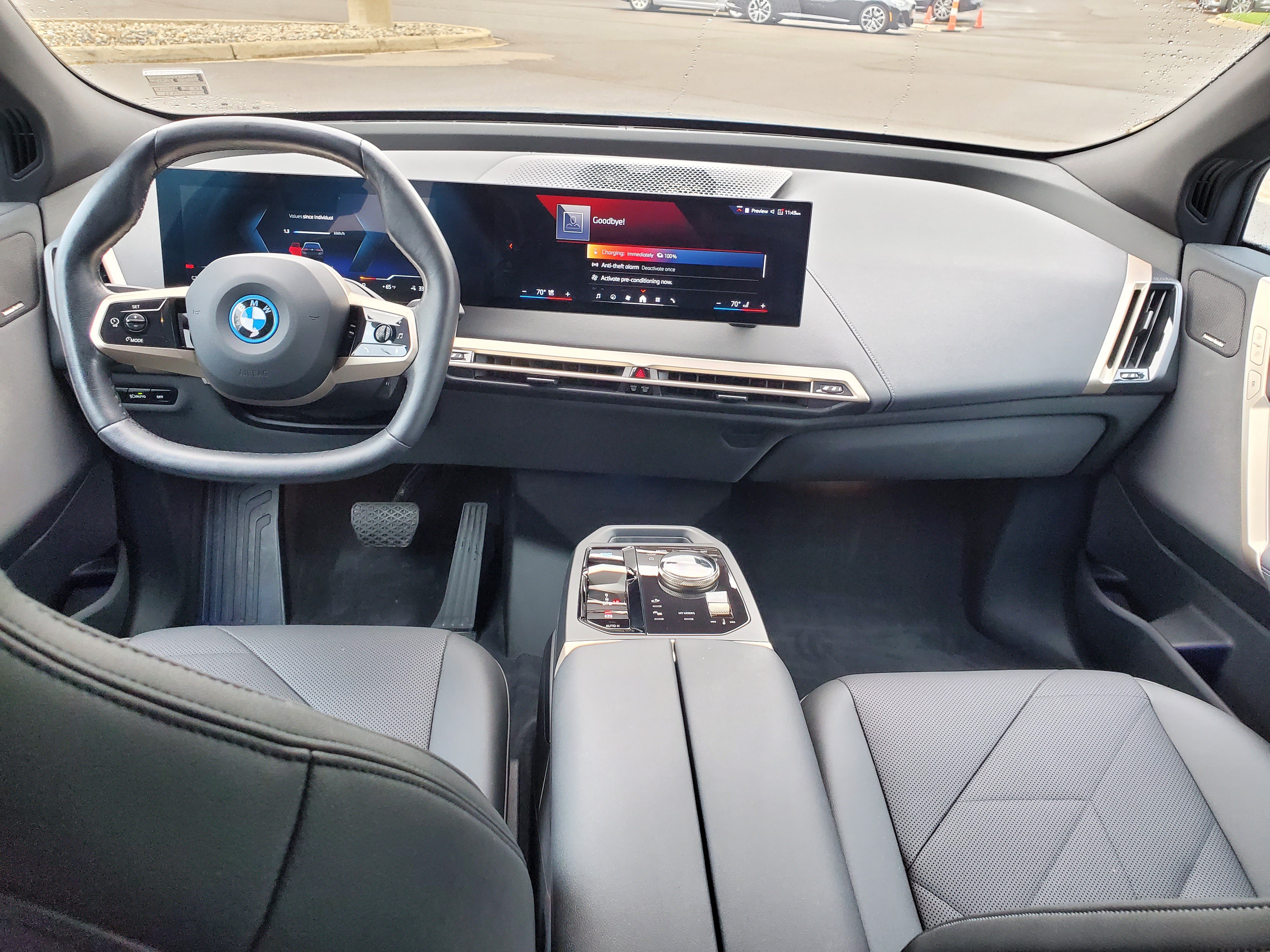 Certified 2024 BMW iX xDrive50 w/ Sport Package AWD/4WD image 27