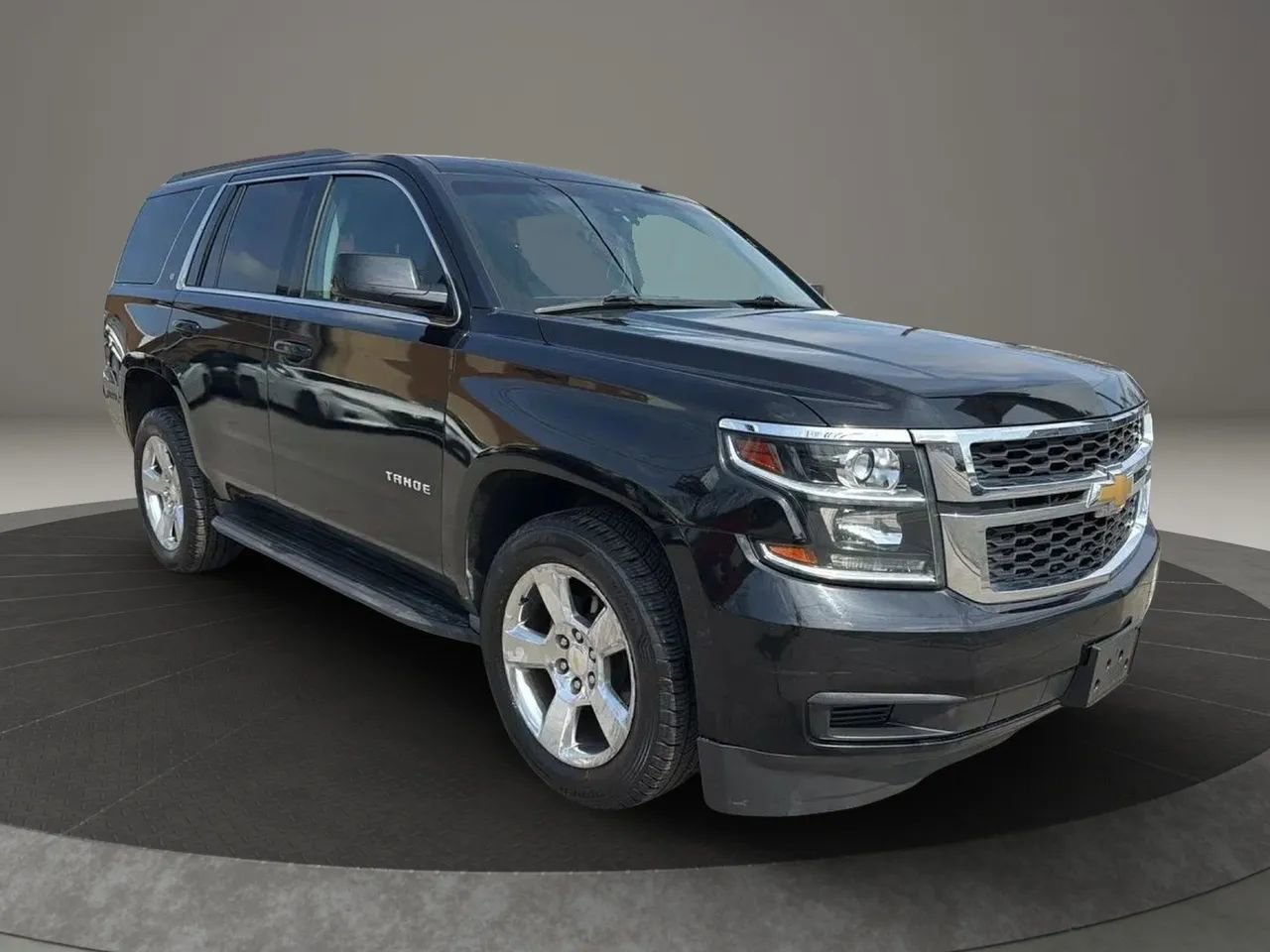Used 2016 Chevrolet Tahoe LT image 3