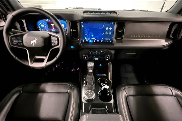Used 2025 Ford Bronco Badlands image 15