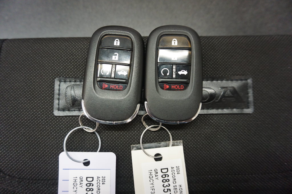 Used 2024 Honda Accord EX image 17