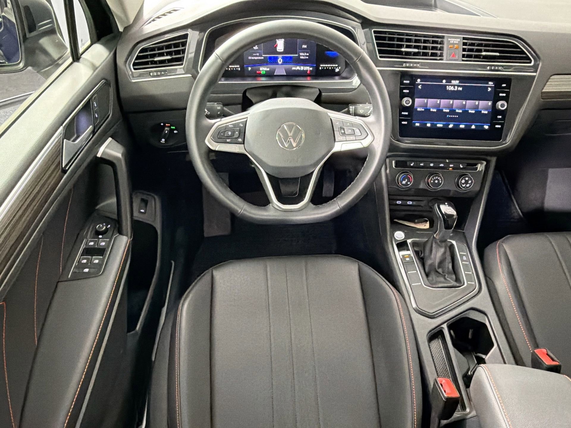 Used 2024 Volkswagen Tiguan Wolfsburg Edition image 25