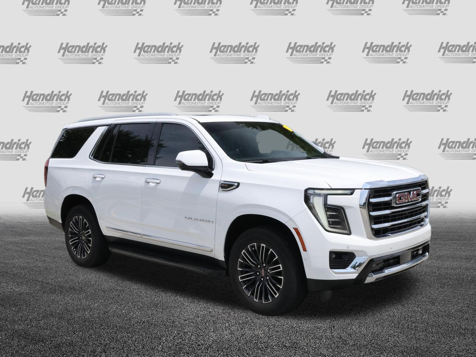Used 2025 GMC Yukon Elevation AWD/4WD image 2