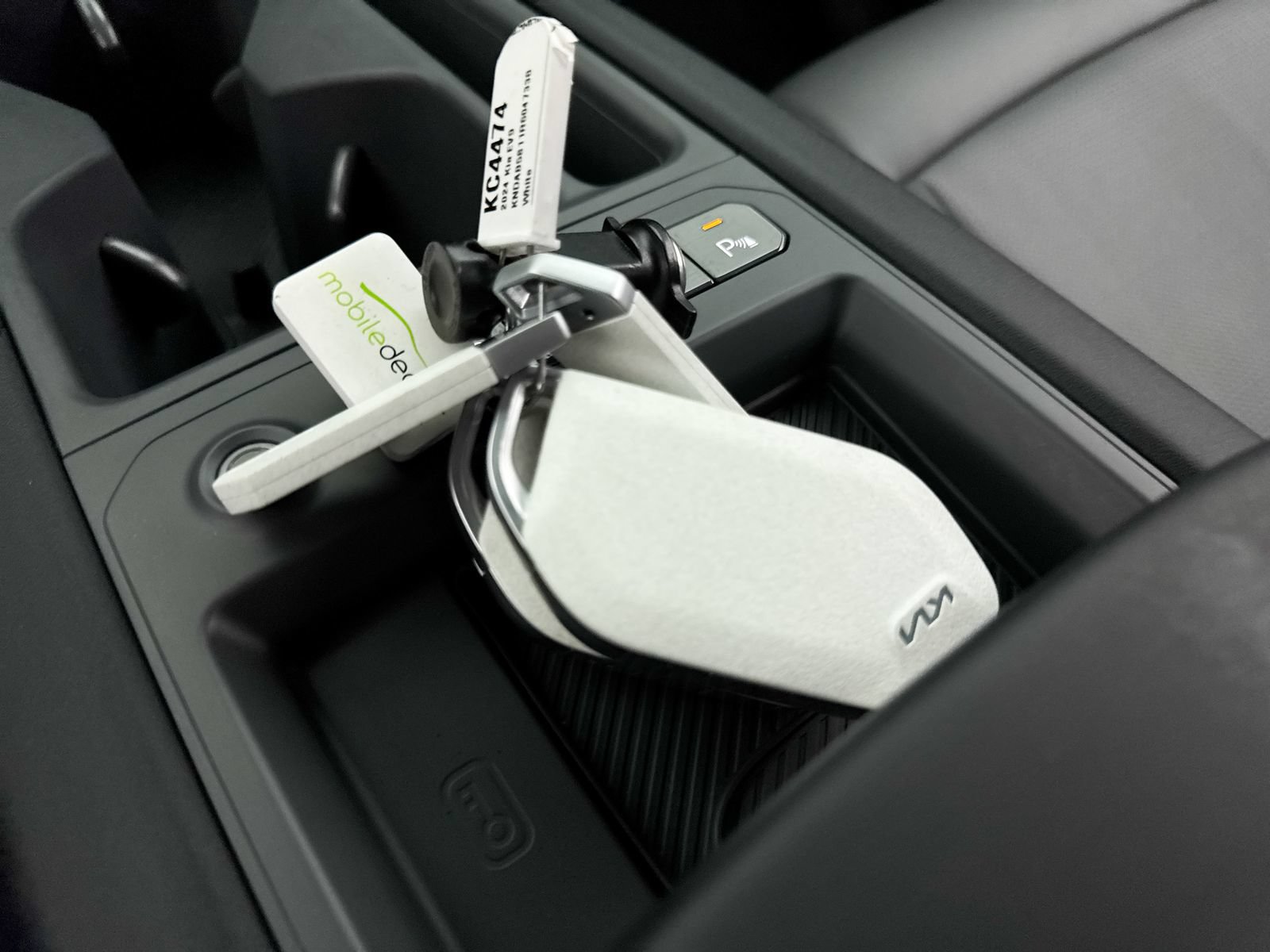 Certified 2024 Kia EV9 Light Long Range RWD image 39