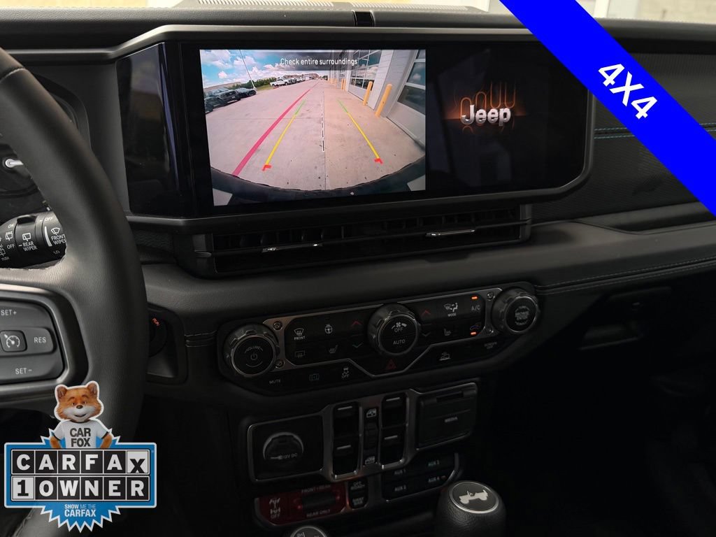 Used 2025 Jeep Wrangler Unlimited Rubicon 4xe w/ Convenience Group AWD/4WD image 8