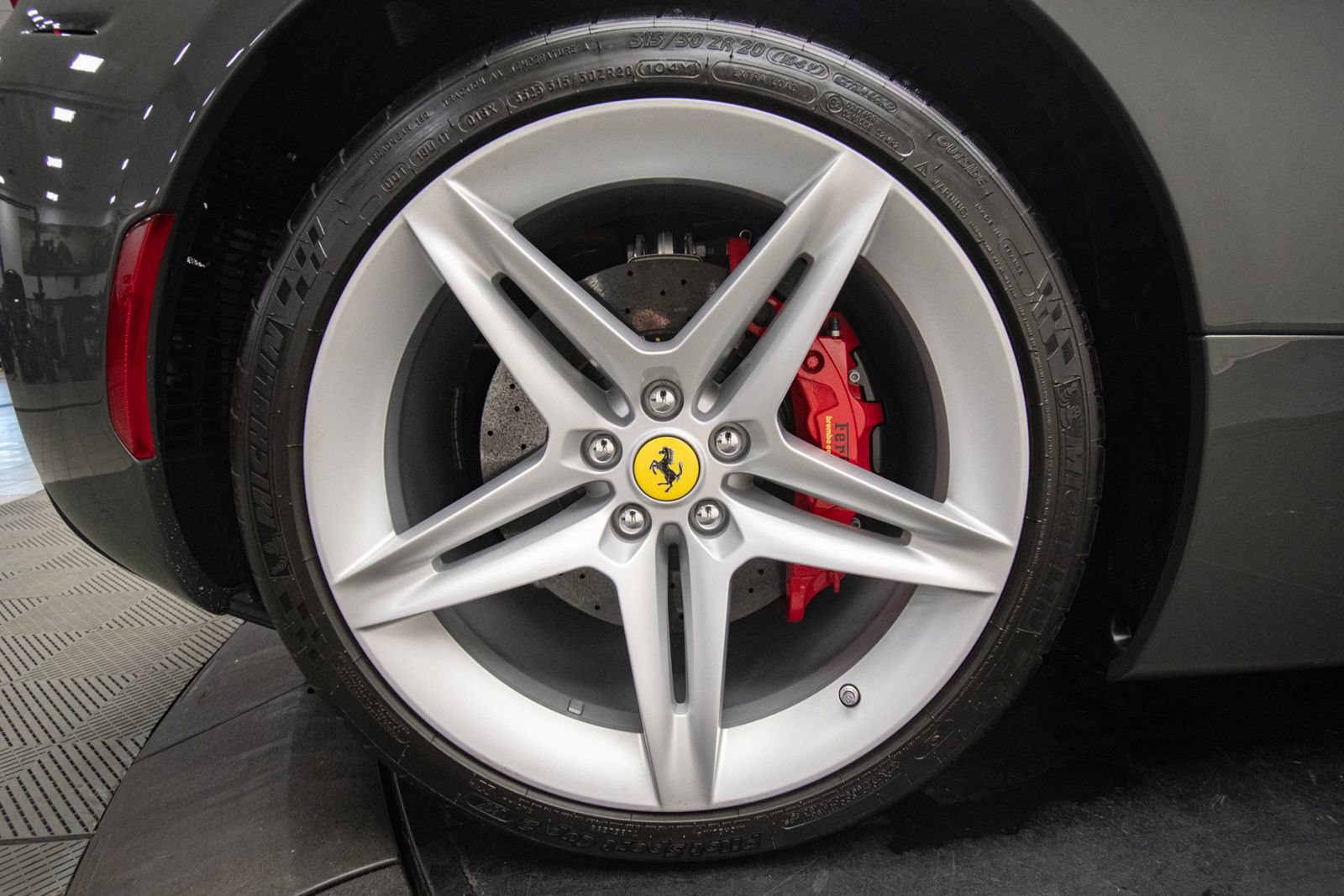 Used 2024 Ferrari SF90 Spider AWD/4WD image 48