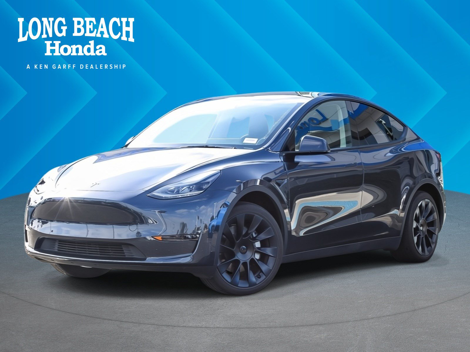 Used 2024 Tesla Model Y Long Range RWD image 1