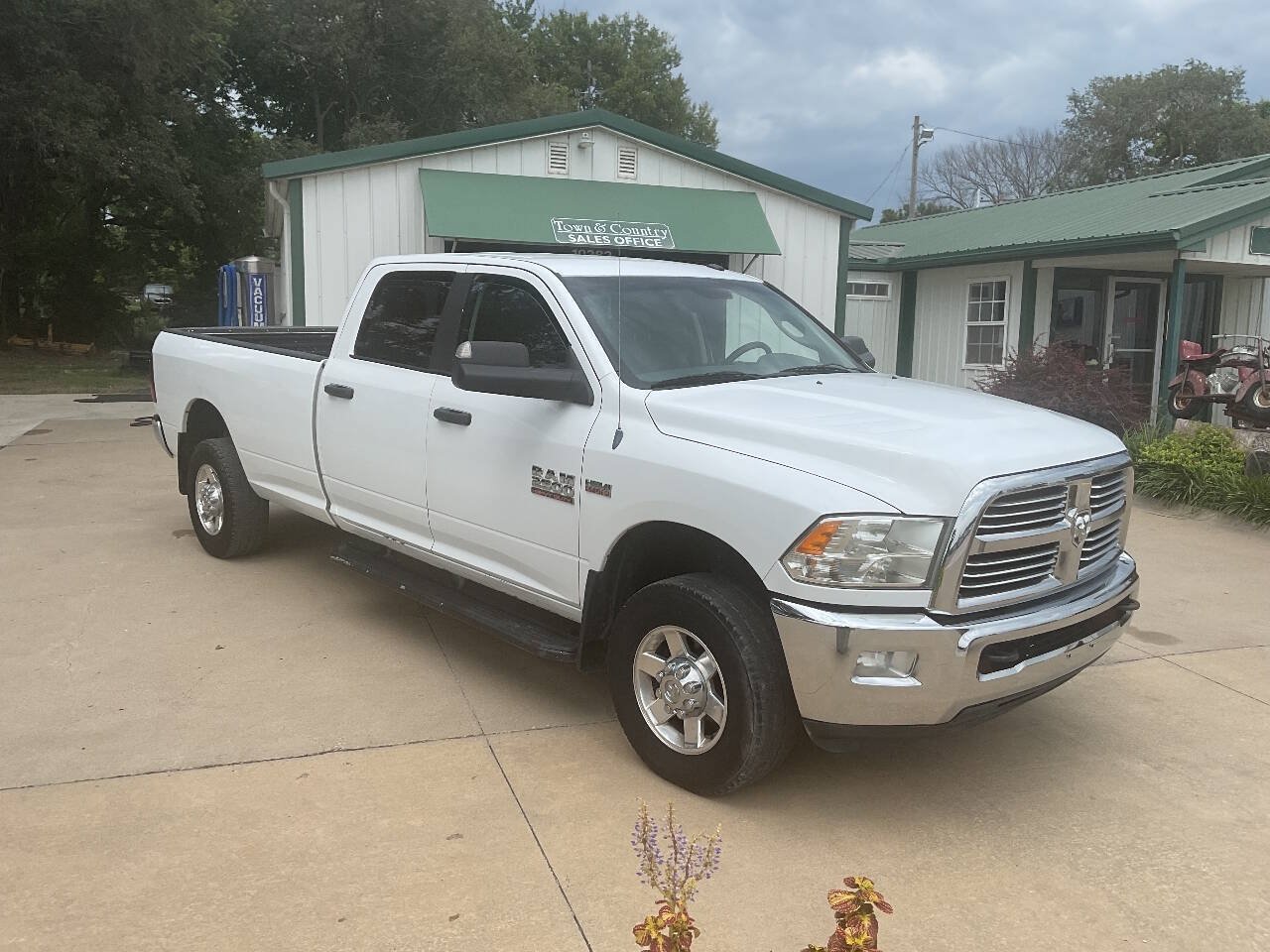 Used 2013 RAM 2500 Outdoorsman w/ Luxury Group AWD/4WD image 3