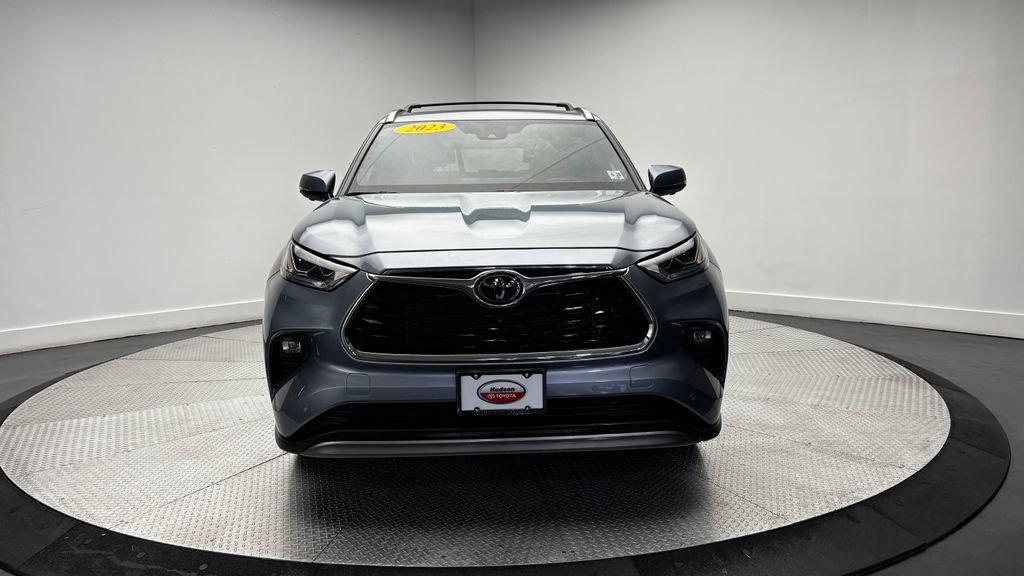 Used 2023 Toyota Highlander Platinum AWD/4WD image 48