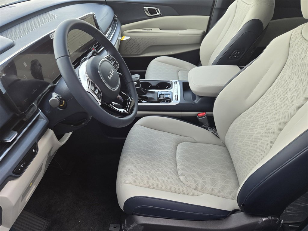 New 2026 Kia Carnival SX image 9