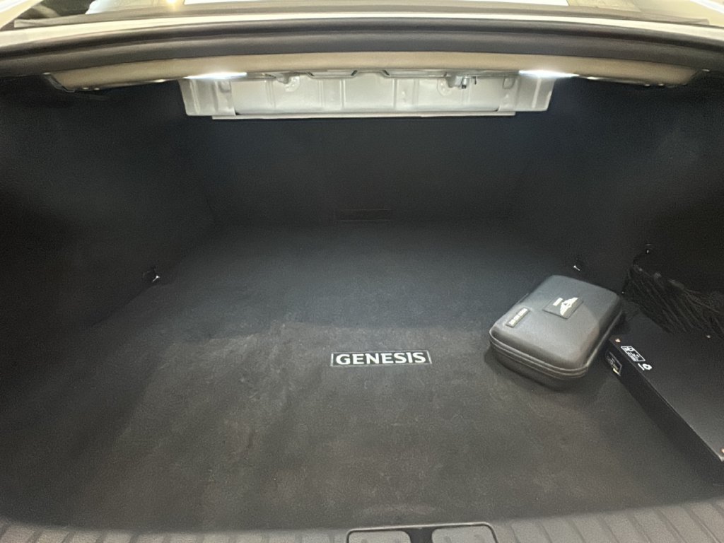 Used 2024 Genesis G70 3.3T Advanced AWD/4WD image 21