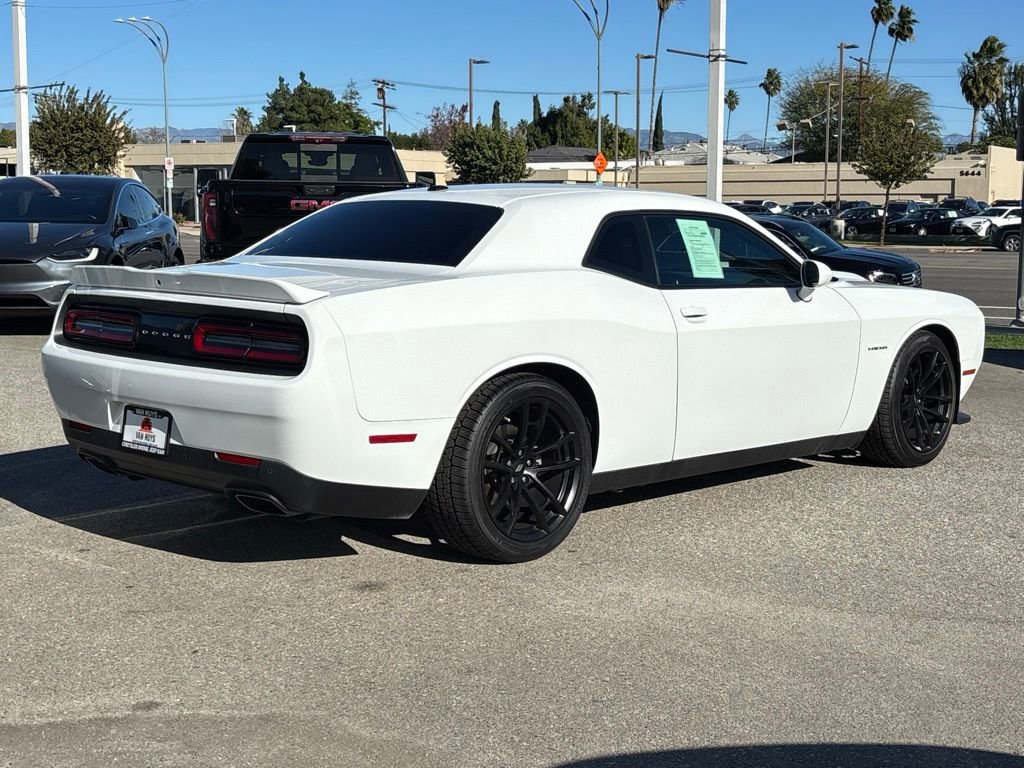 Used 2022 Dodge Challenger R/T image 4