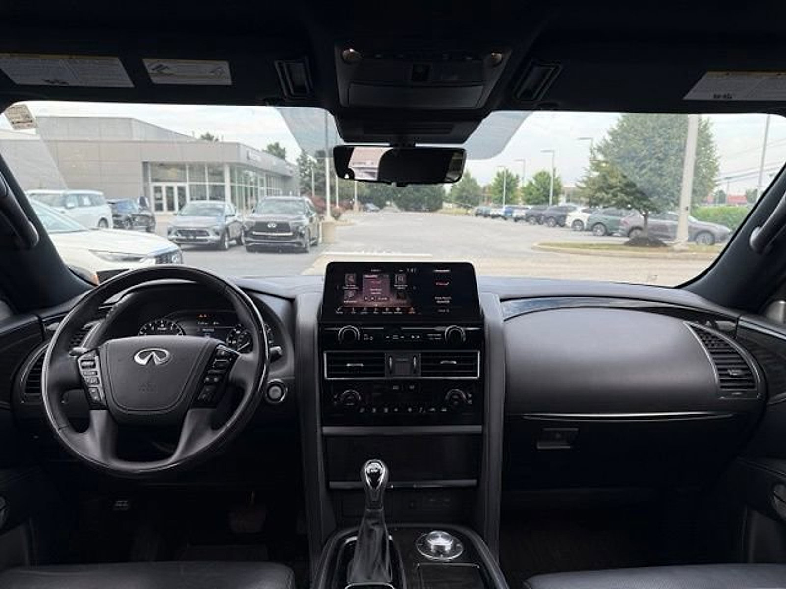 Certified 2024 INFINITI QX80 Sensory w/ Cargo Package AWD/4WD image 5