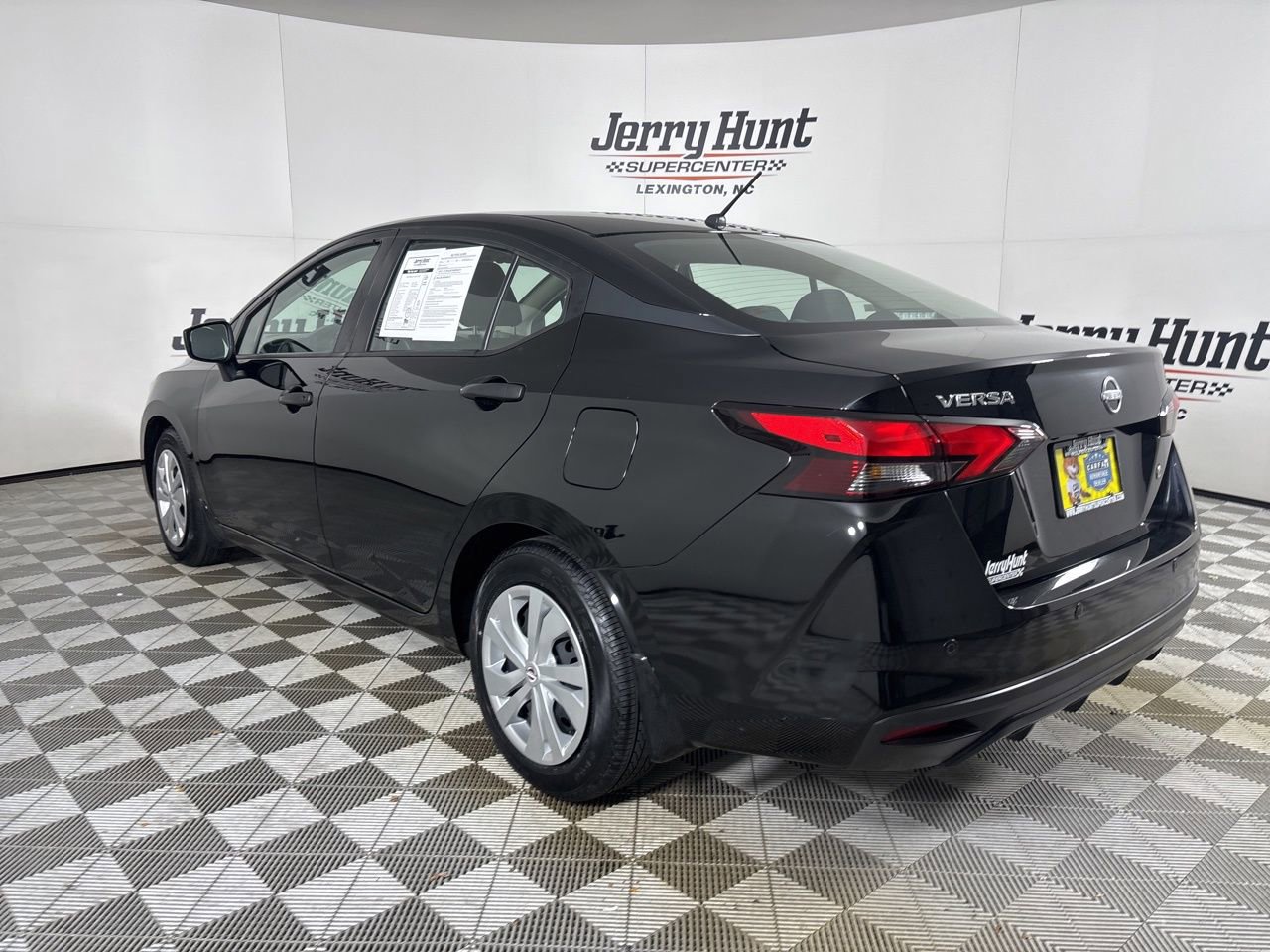 Used 2024 Nissan Versa S w/ Trunk Package image 7