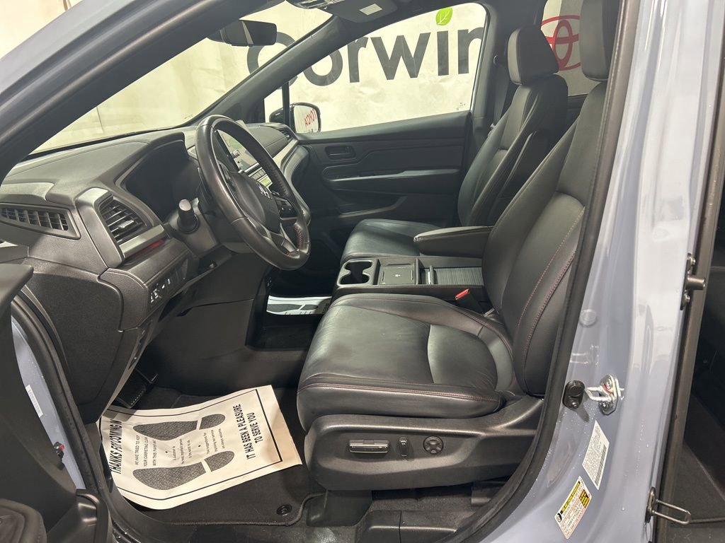 Used 2025 Honda Odyssey Sport-L image 25