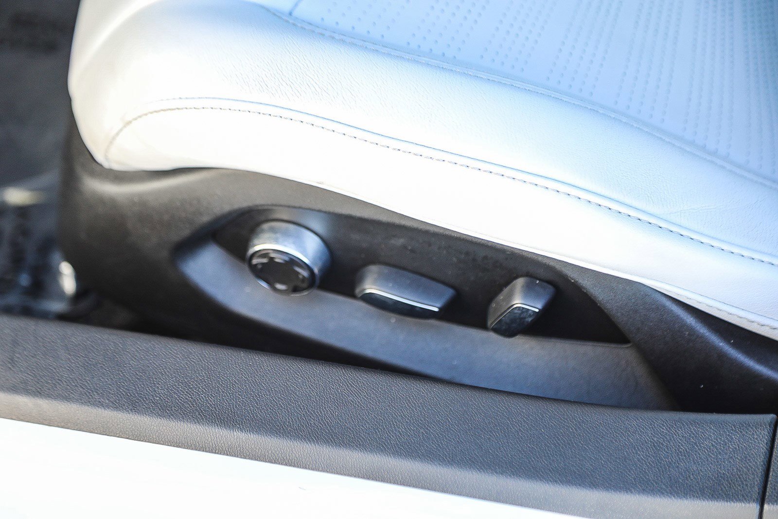 Used 2021 Chevrolet Corvette Stingray Preferred Conv w/ 2LT image 19