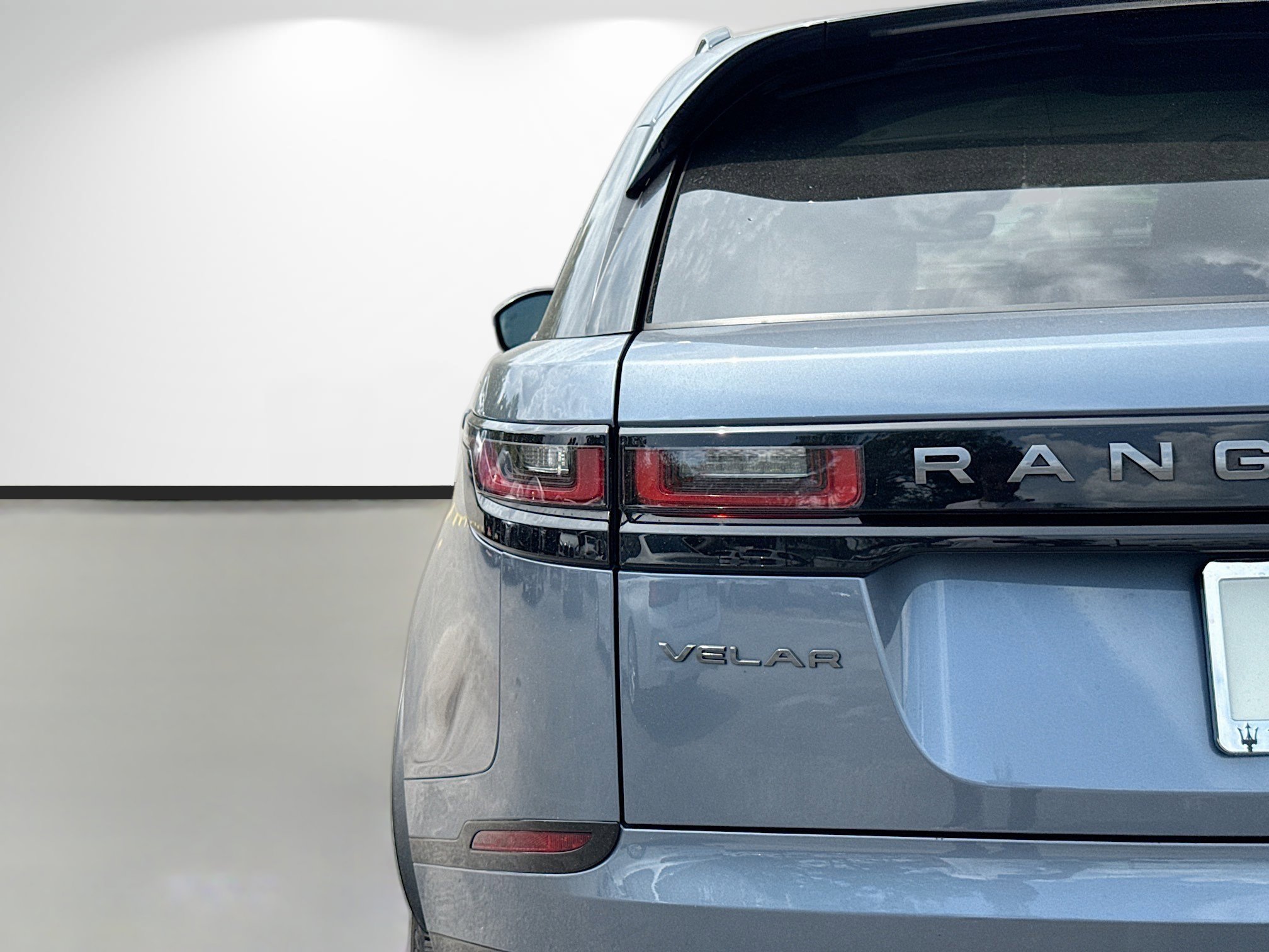 Used 2022 Land Rover Range Rover Velar R-Dynamic S AWD/4WD image 10