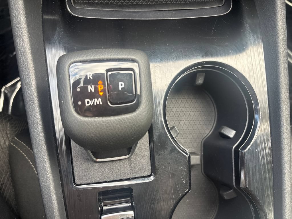 Used 2024 Nissan Rogue SV AWD/4WD image 15