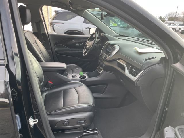 Used 2024 GMC Terrain SLT image 43
