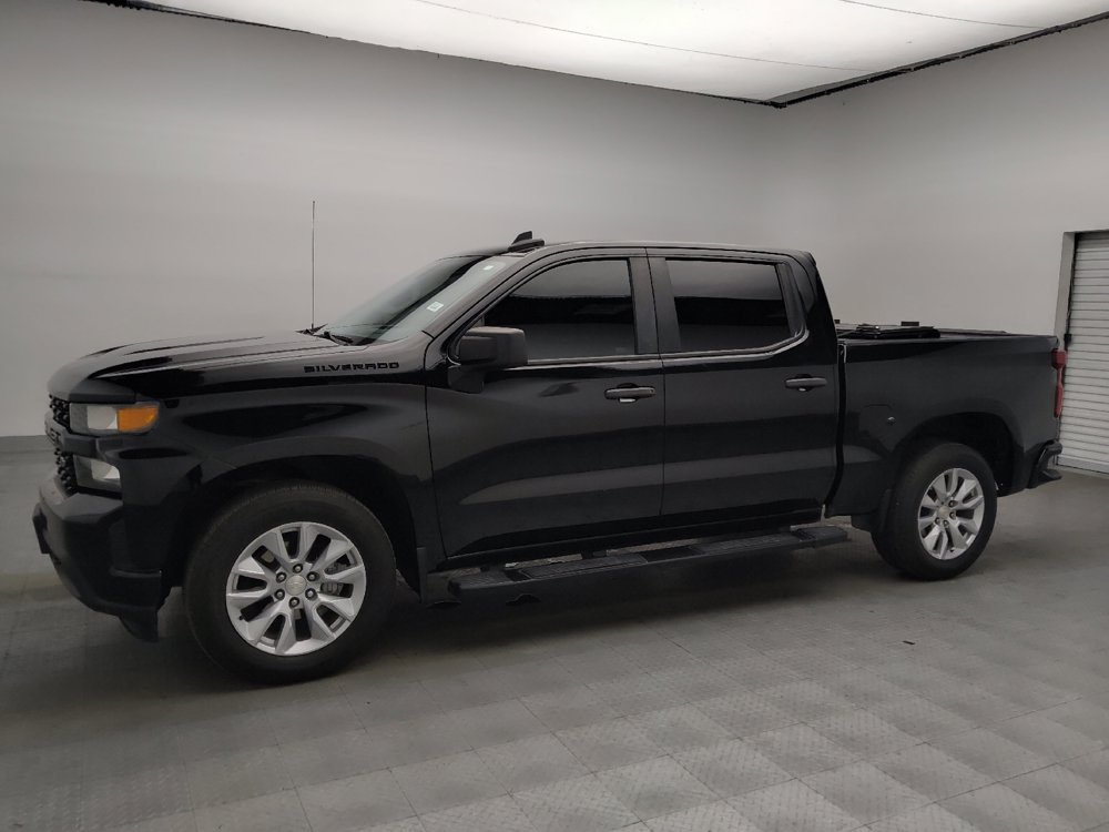 Used 2021 Chevrolet Silverado 1500 Custom w/ LPO, Dark Essentials Package RWD image 2