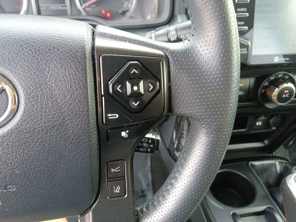 Used 2024 Toyota 4Runner TRD Off-Road AWD/4WD image 19