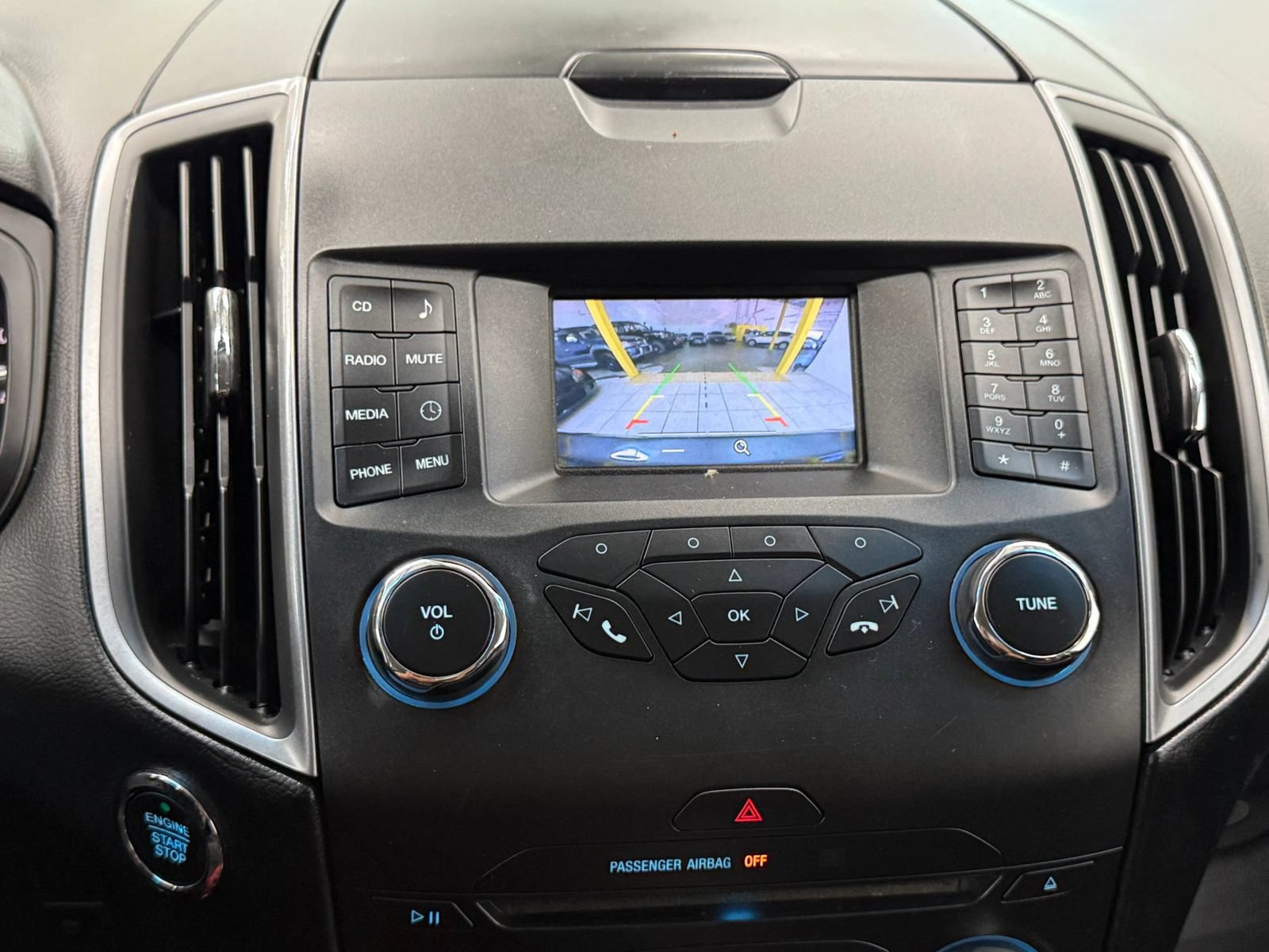 Used 2016 Ford Edge SE FWD image 32