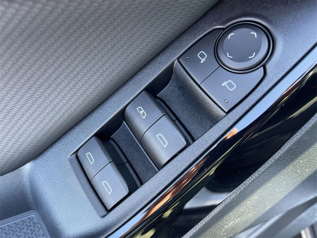 New 2026 Chevrolet Equinox LT w/ LPO, Floor Liner Package image 13