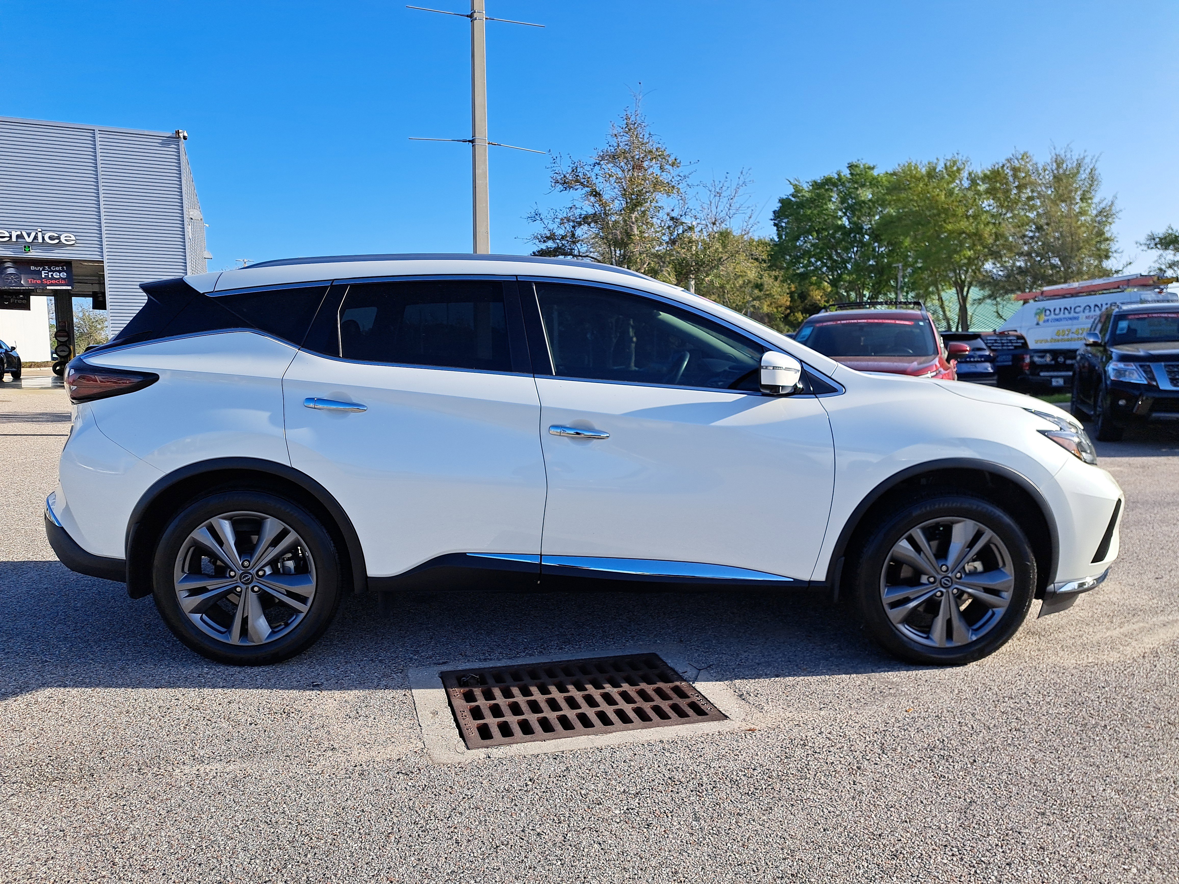 Certified 2024 Nissan Murano Platinum w/ Cargo Package image 4
