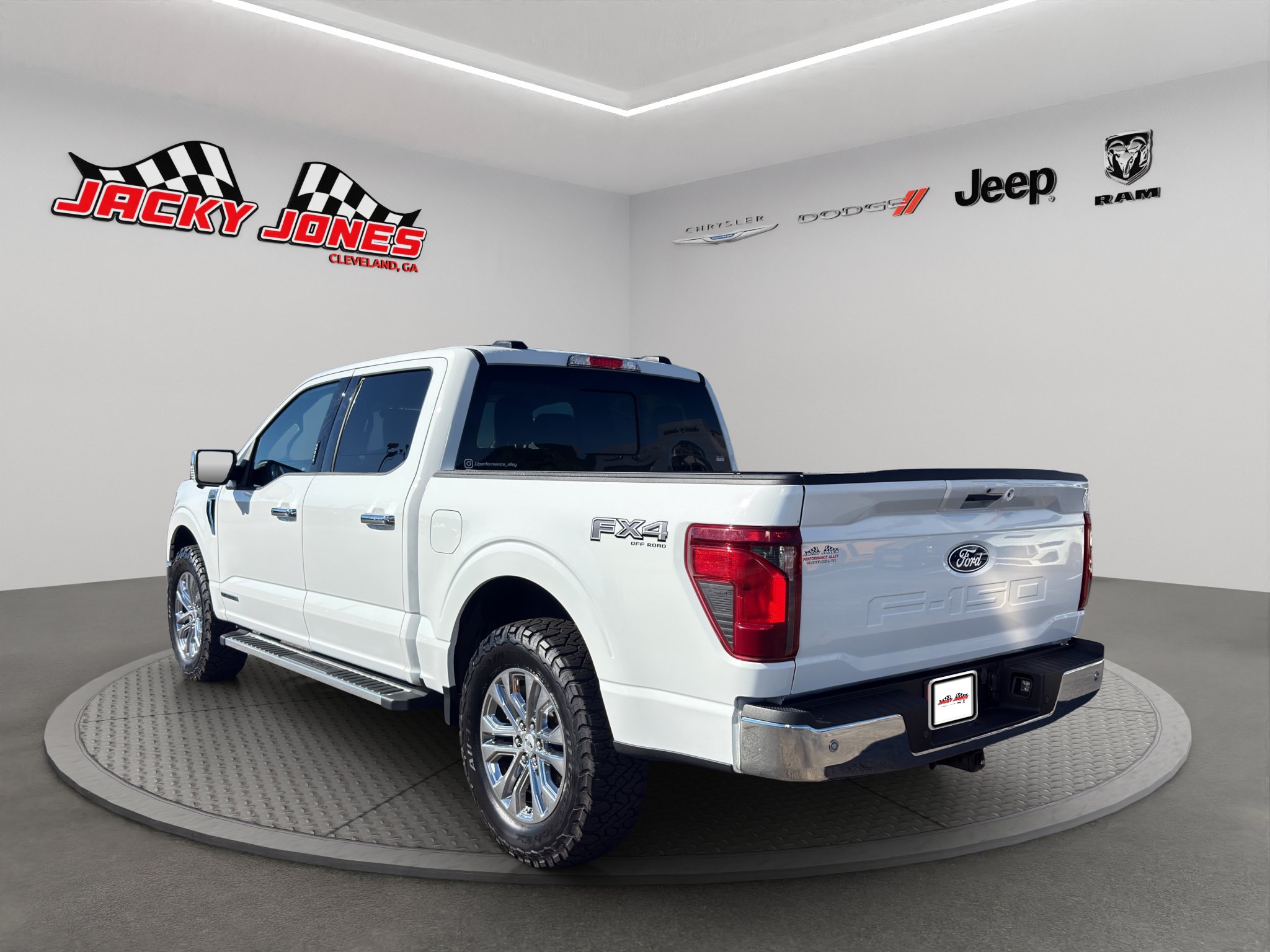 Used 2024 Ford F150 XLT w/ Equipment Group 302A MID AWD/4WD image 7