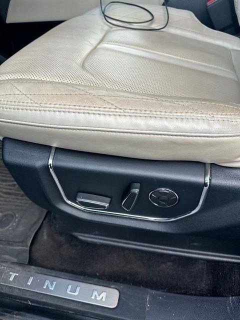 Used 2021 Ford Expedition Platinum AWD/4WD image 10