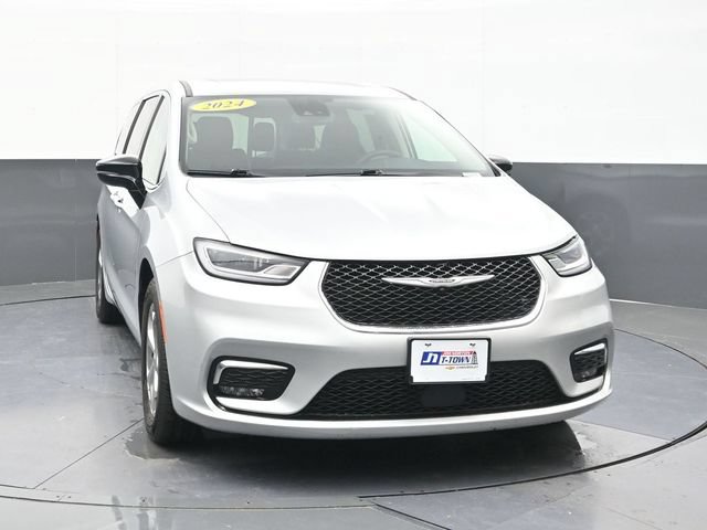 Used 2024 Chrysler Pacifica Limited FWD image 20