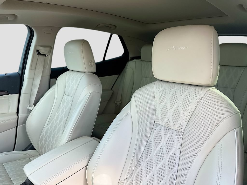 Used 2023 Buick Envision Avenir FWD image 13