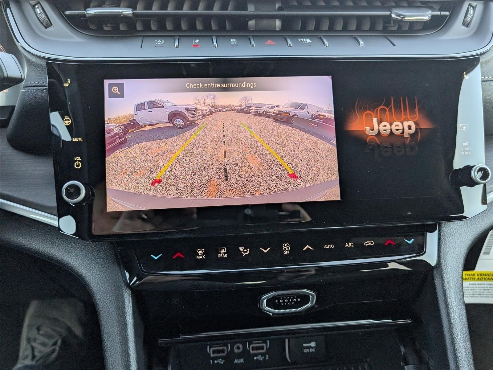 New 2026 Jeep Grand Cherokee Altitude AWD/4WD image 25