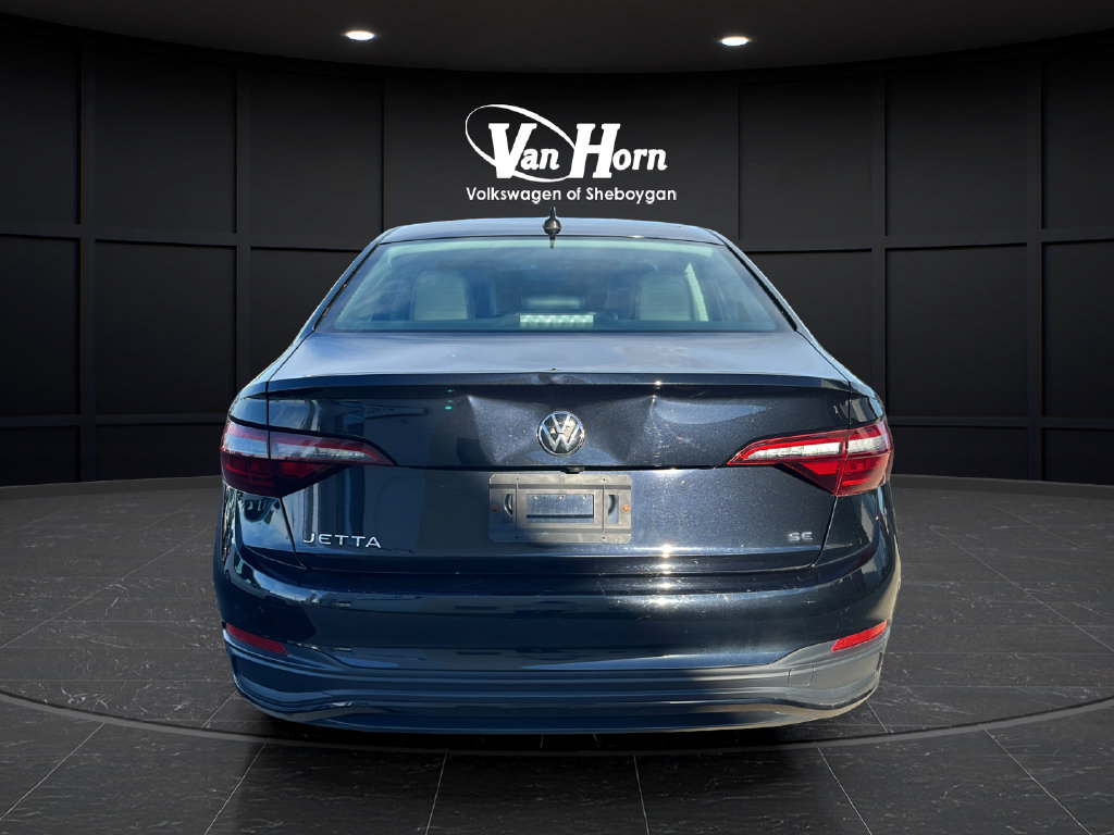 Used 2022 Volkswagen Jetta SE FWD image 6