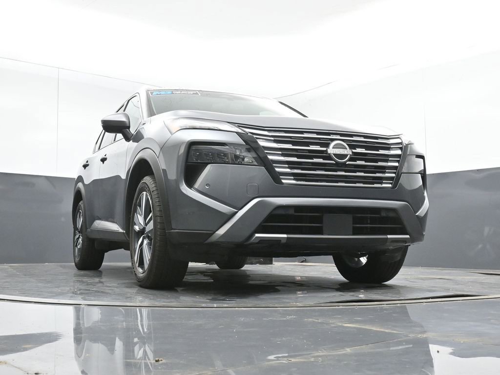Used 2024 Nissan Rogue SL AWD/4WD image 44