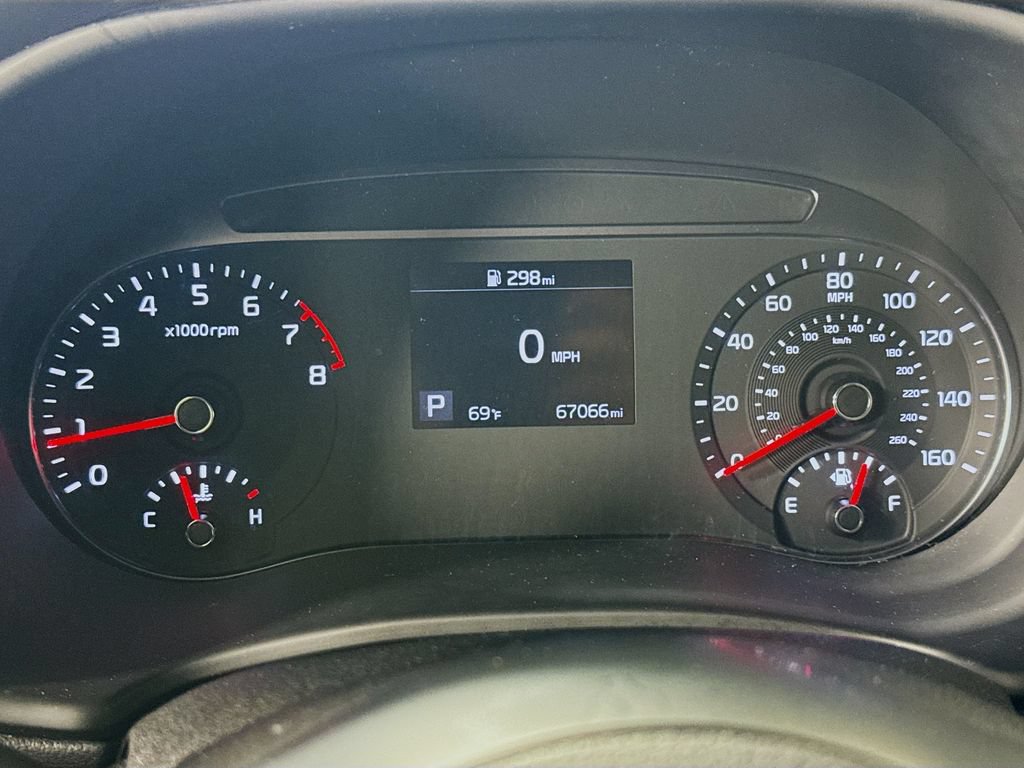 Used 2022 Kia Soul LX FWD image 12