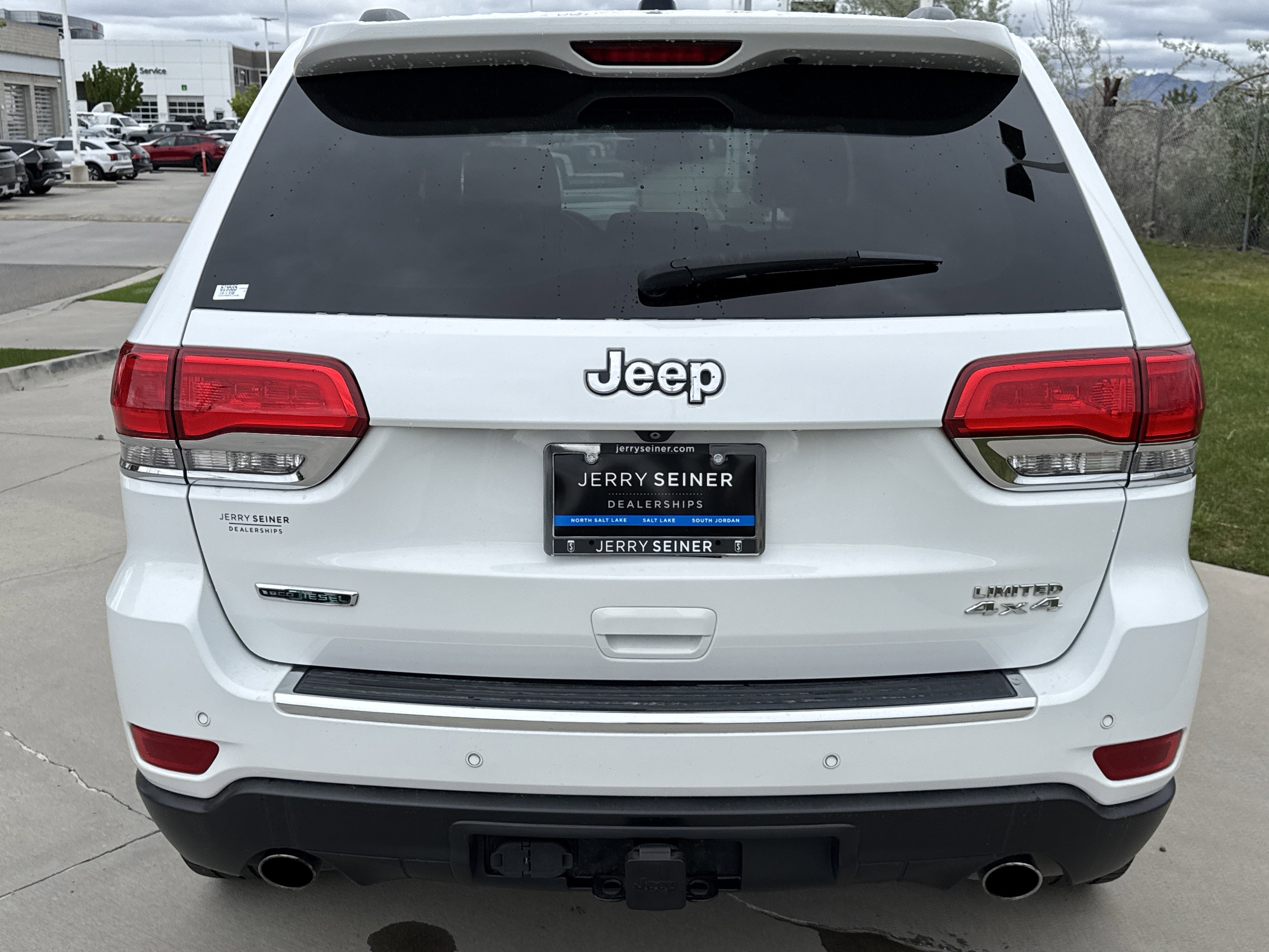 Used 2015 Jeep Grand Cherokee Limited w/ Luxury Group II AWD/4WD image 4