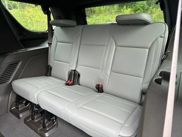 Used 2026 GMC Yukon Elevation w/ LPO, Floor Liner Package AWD/4WD image 25