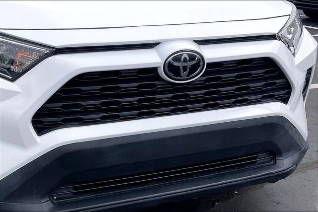 Used 2019 Toyota RAV4 XLE FWD image 31