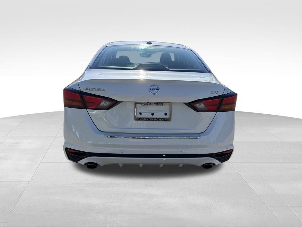 Used 2021 Nissan Altima 2.5 SV w/ SV Premium Package image 7