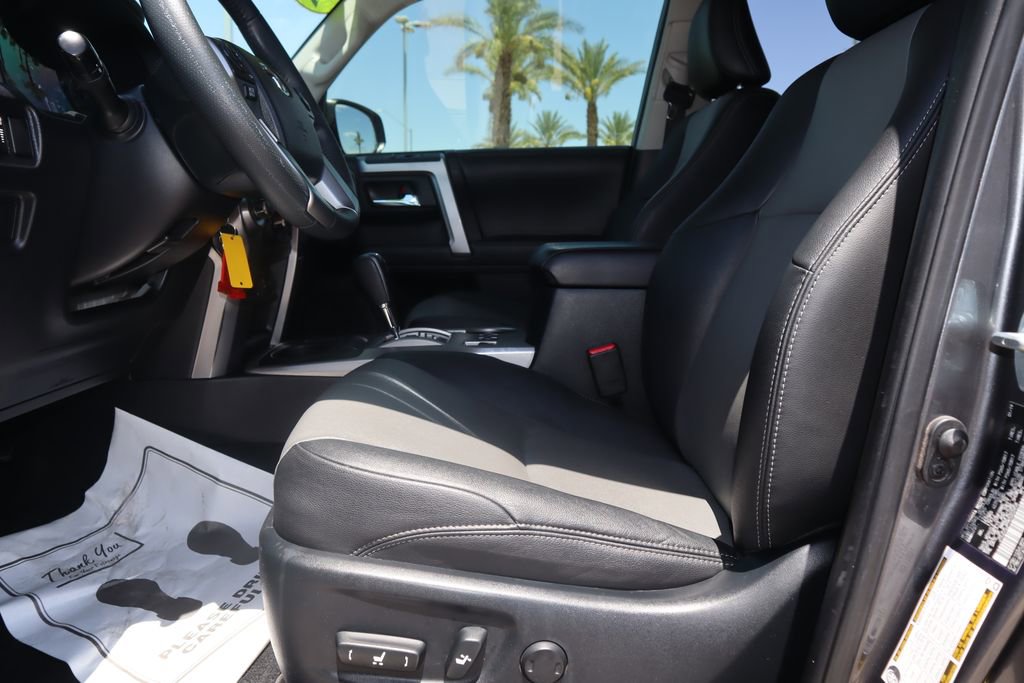 Used 2019 Toyota 4Runner SR5 Premium image 18
