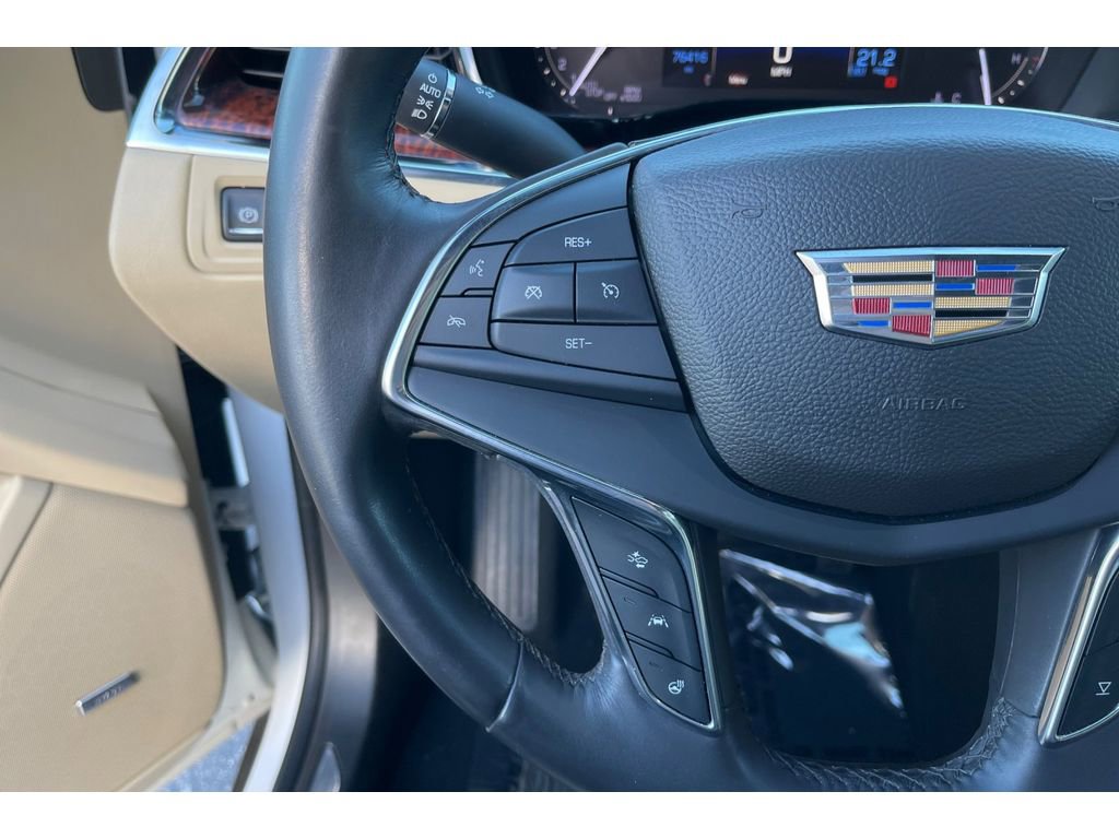 Used 2017 Cadillac XT5 Luxury w/ Driver Awareness Package image 36