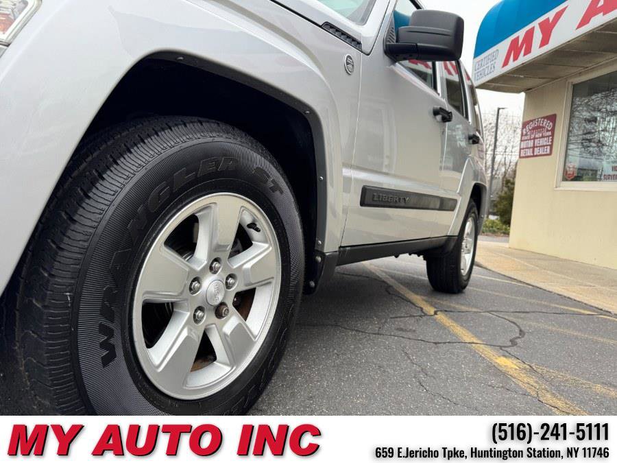 Used 2011 Jeep Liberty Sport image 10