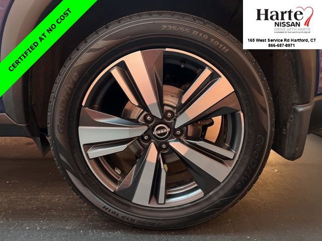 Certified 2022 Nissan Rogue Platinum w/ Head-Up Display Package image 13