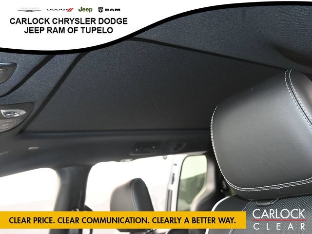 New 2026 Chrysler Pacifica Limited w/ Uconnect Theater Family Group FWD image 27