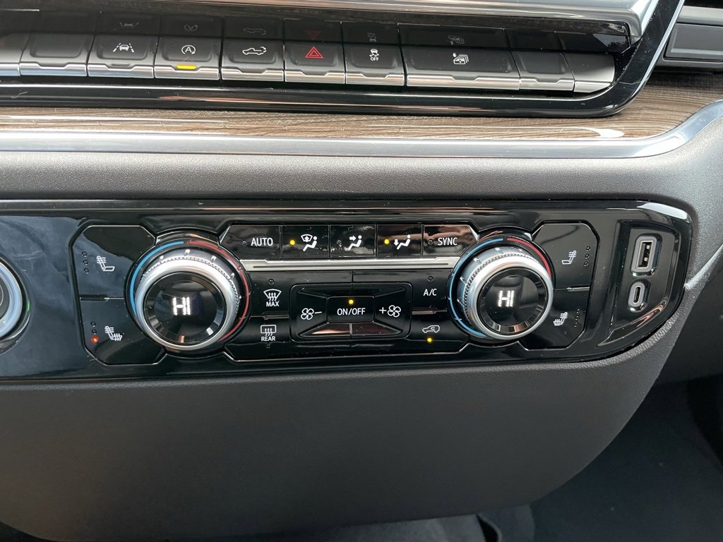 Used 2024 GMC Sierra 1500 Elevation image 13