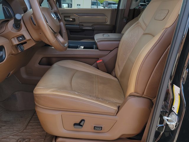 Used 2024 RAM 3500 Limited w/ Safety Group image 6