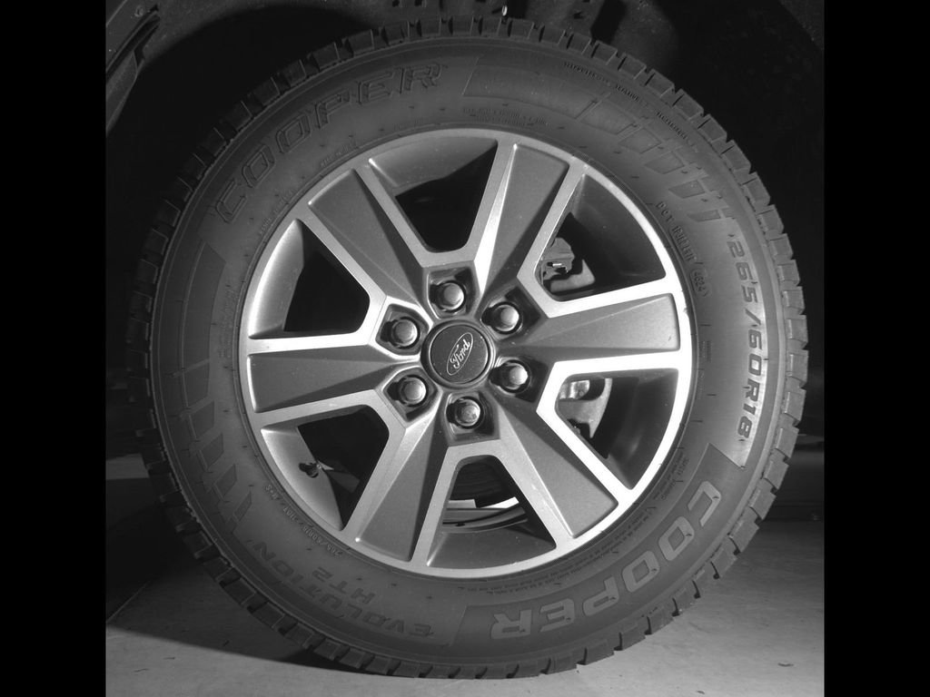 Used 2016 Ford F150 XLT w/ Equipment Group 301A Mid RWD image 13