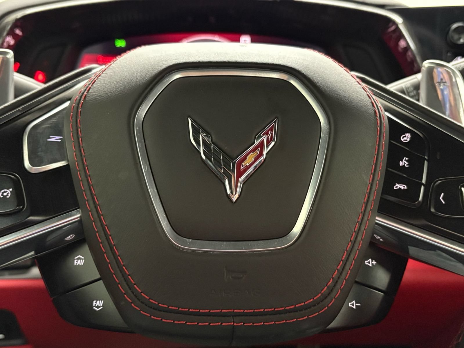 Used 2023 Chevrolet Corvette Stingray Premium Conv w/ Z51 Performance Package RWD image 17